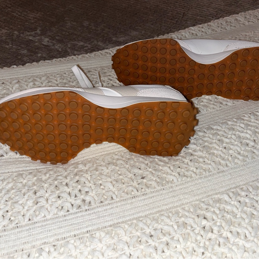 Brand new without the tags New Balance Women's White and Beige Sneakers - Picture 3 of 5